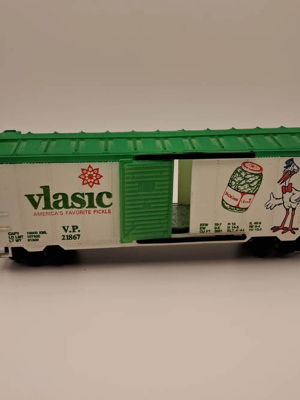​Vintage HO Scale Model Train Car Lot of 7 - Tyco Bachmann Exxon Wonder Bread